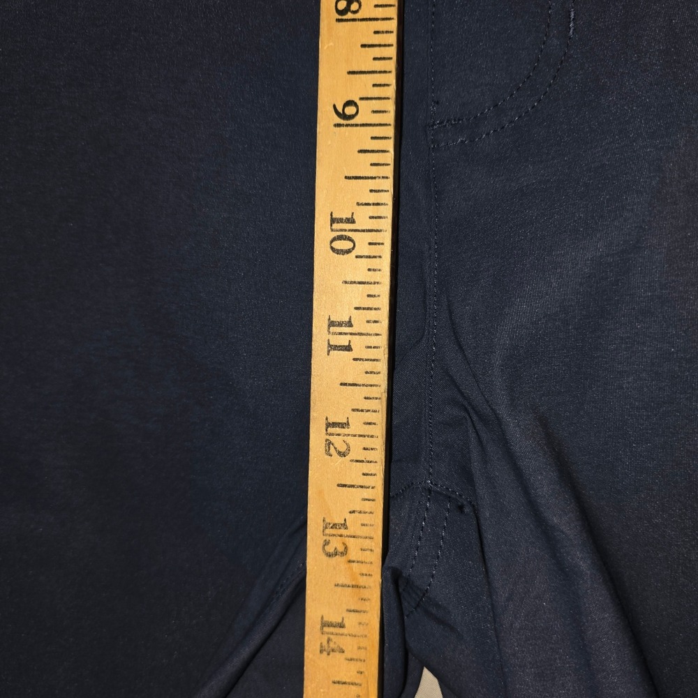 Eddie Bauer Rainier Short 24W Womens Navy Blue Stretch Hiking Outdoor UPF 50+ - Picture 4 of 10